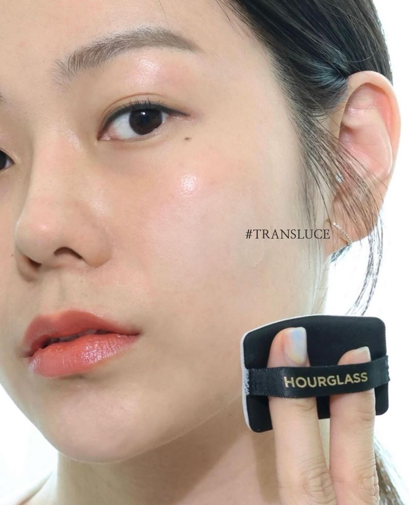 Hourglass Vanish Airbrush Pressed Powder 10.5g #Translucen , Hourglass ,  Hourglass แป้งพัฟฟ์ , Hourglass แป้งฝุ่นอัดแข็ง , Hourglass แป้งแต่งหน้า , Hourglass Vanish Airbrush Pressed Powder 10.5g #Translucen รีวิว , Hourglass Vanish Airbrush Pressed Powder 10.5g #Translucen ราคา